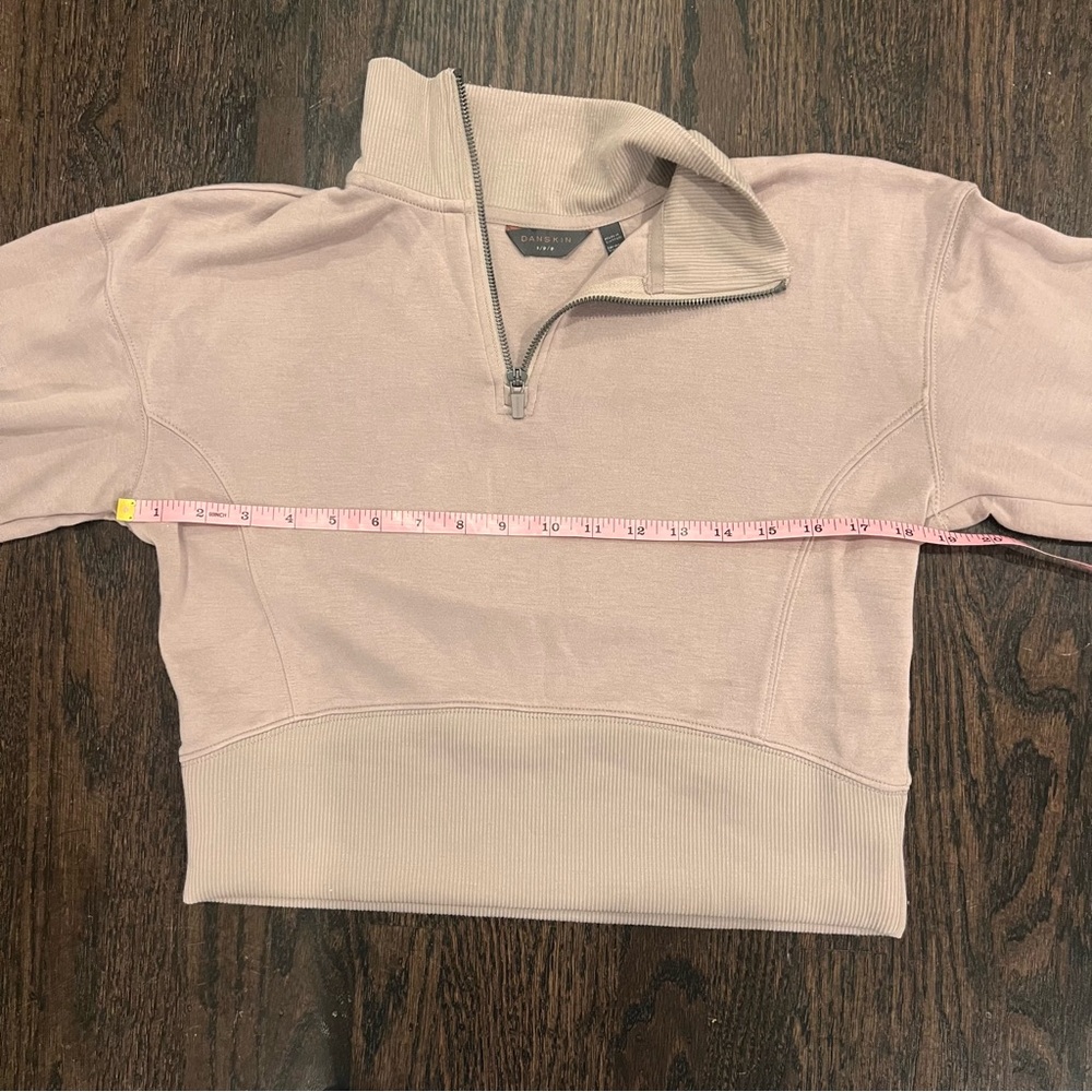 Blush Cropped Pullover and Shorts Set Danskin - Picture 11 of 12